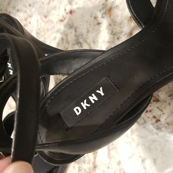 DKNY HEELS - Picture 2 of 11